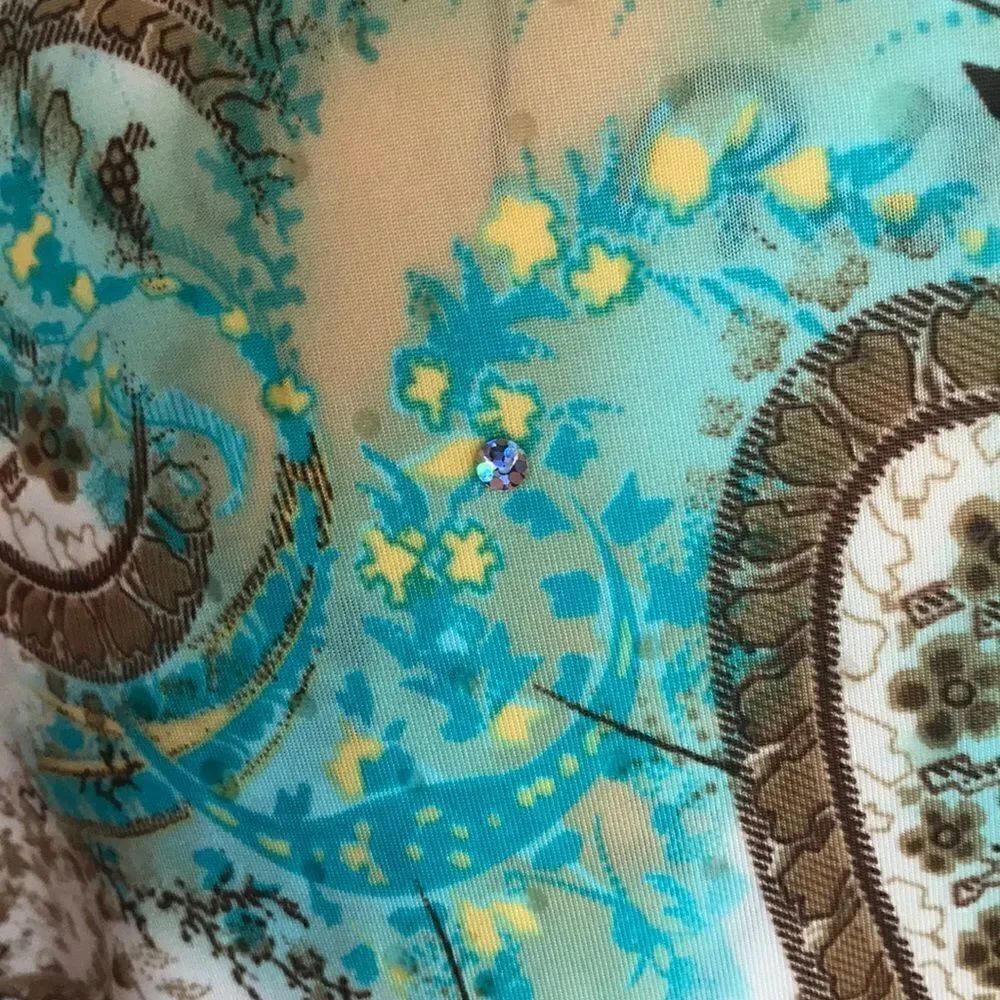 Paisley pullover top Size XL - Picture 7 of 7